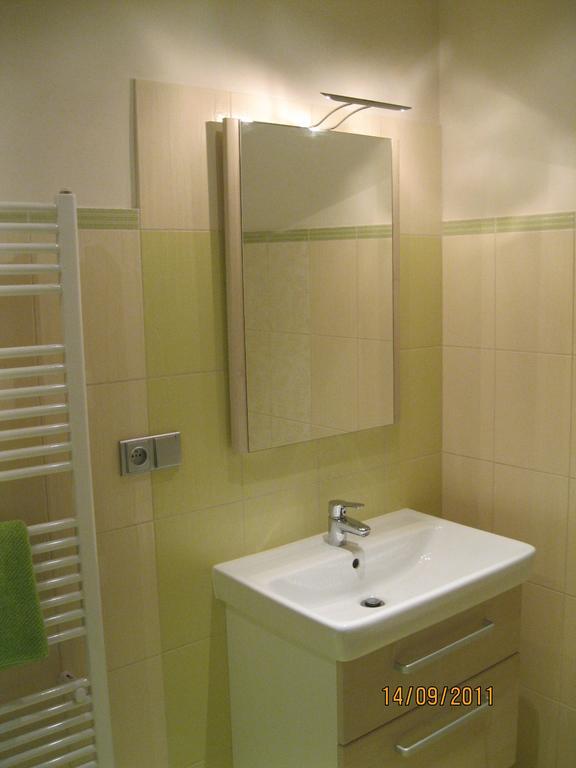 Villa Serena Κάρλοβι Βάρι Δωμάτιο φωτογραφία