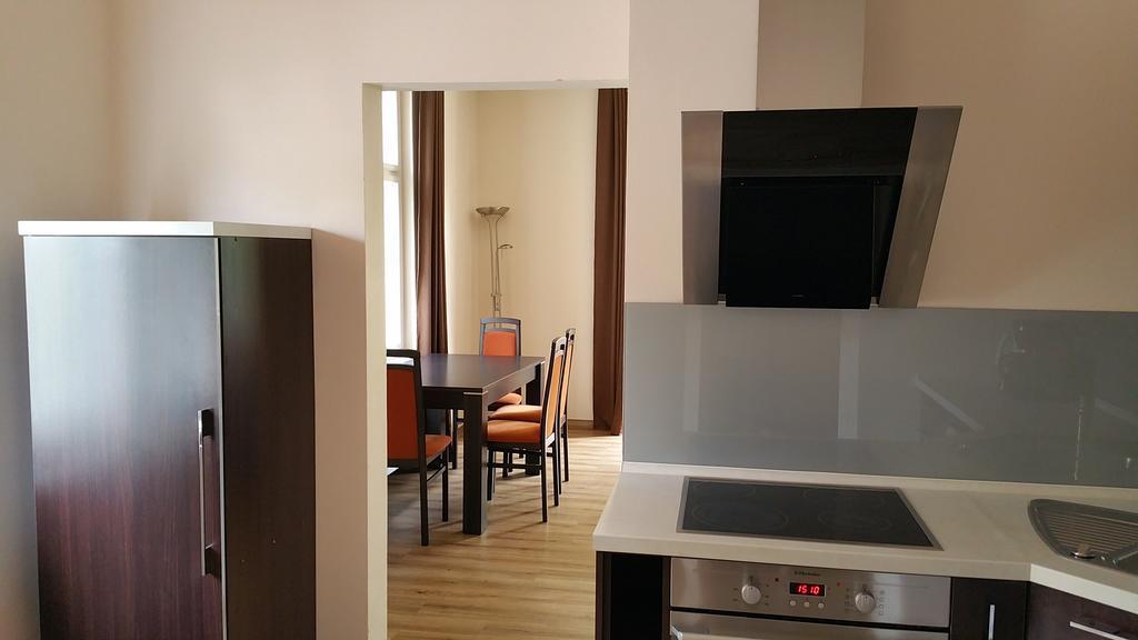 Villa Serena Κάρλοβι Βάρι Εξωτερικό φωτογραφία