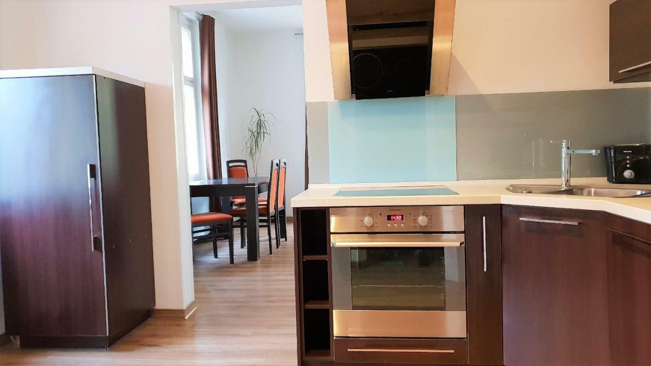 Villa Serena Κάρλοβι Βάρι Εξωτερικό φωτογραφία